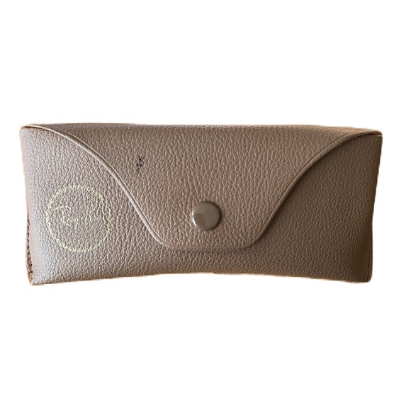 Ray Ban Camel/Tan Eye Case Button‎ Snap Velvet Lined Hard Shell Interior - Picture 1 of 5
